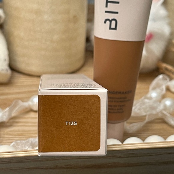 BITE BEAUTY Changemaker Supercharged Micellar Foundation in “T135” - Picture 5 of 8